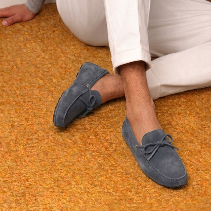 Men’s Slip-On Loafers – Bow Detail & Textured Sole