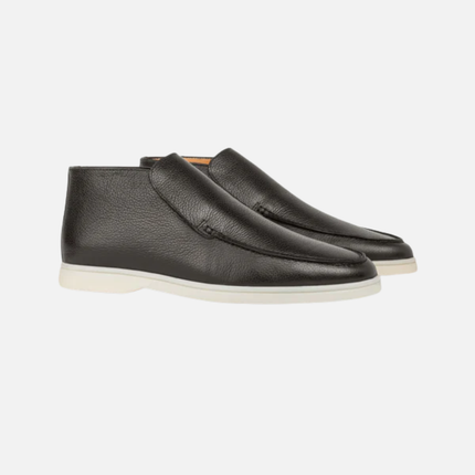 Men’s Slip-On Shoes – Textured Upper & White Sole