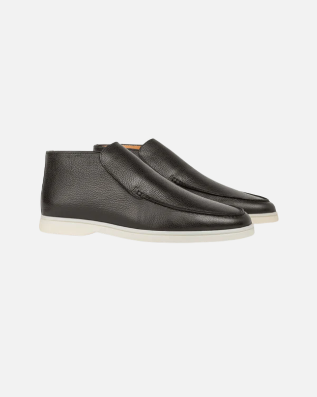 Men’s Slip-On Shoes – Textured Upper & White Sole