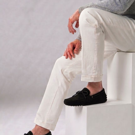 Men’s Slip-On Loafers – Bow Detail & Textured Sole
