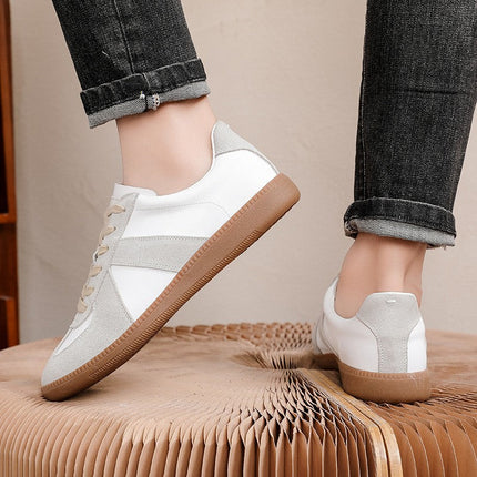 Low-Top Sneakers – Contrast Panels & Gum Sole