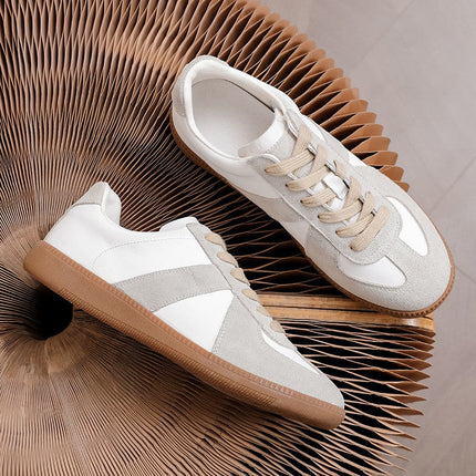 Low-Top Sneakers – Contrast Panels & Gum Sole