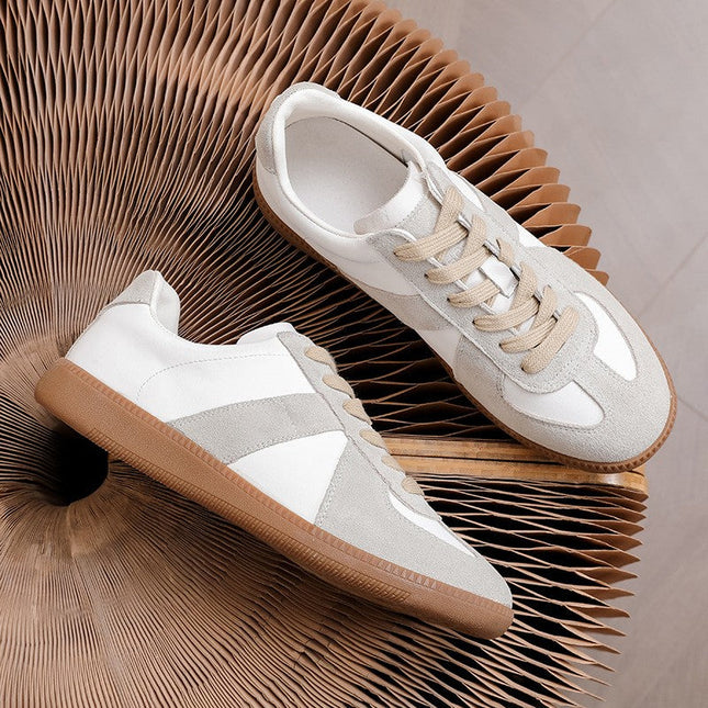 Low-Top Sneakers – Contrast Panels & Gum Sole