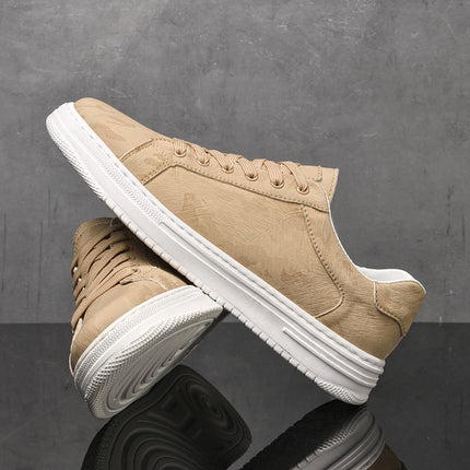 Men’s Low-Top Sneakers with Lace-Up Closure and Patterned Upper
