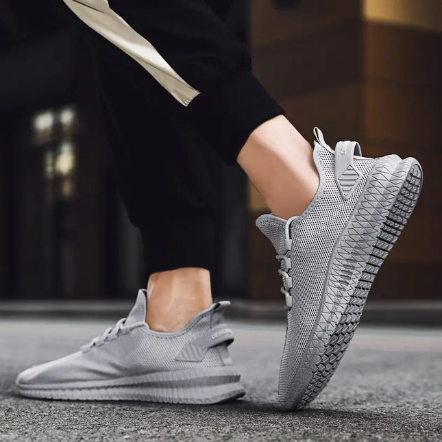 Men’s AeroFlex Knit Running Sneakers