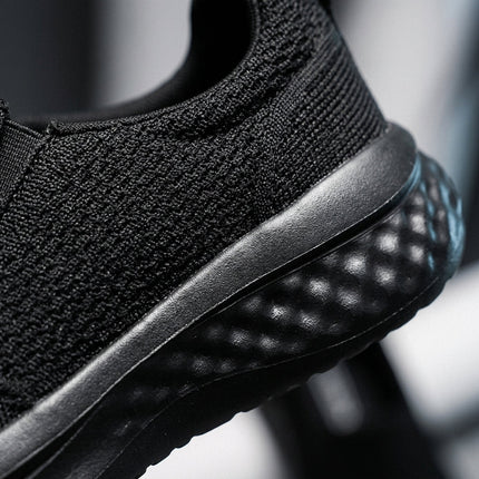 Men’s AeroMesh Slip-On Walking Sneakers