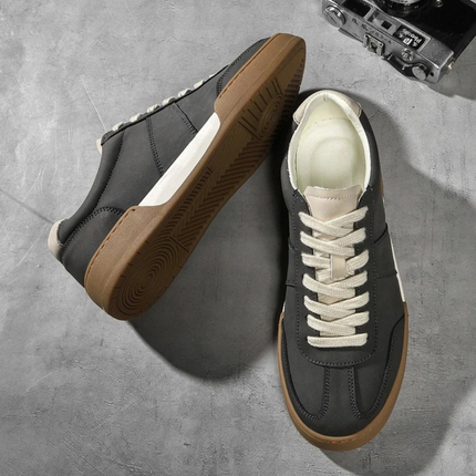 Men’s Axis Court Lace-Up Sneakers