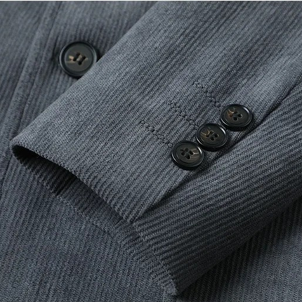 Men’s Classic Two-Button Notched Blazer