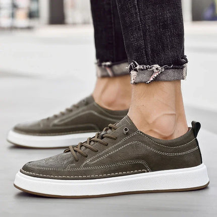 Men’s Contrast Sole Lace-Up Casual Sneakers