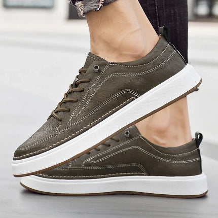 Men’s Contrast Sole Lace-Up Casual Sneakers