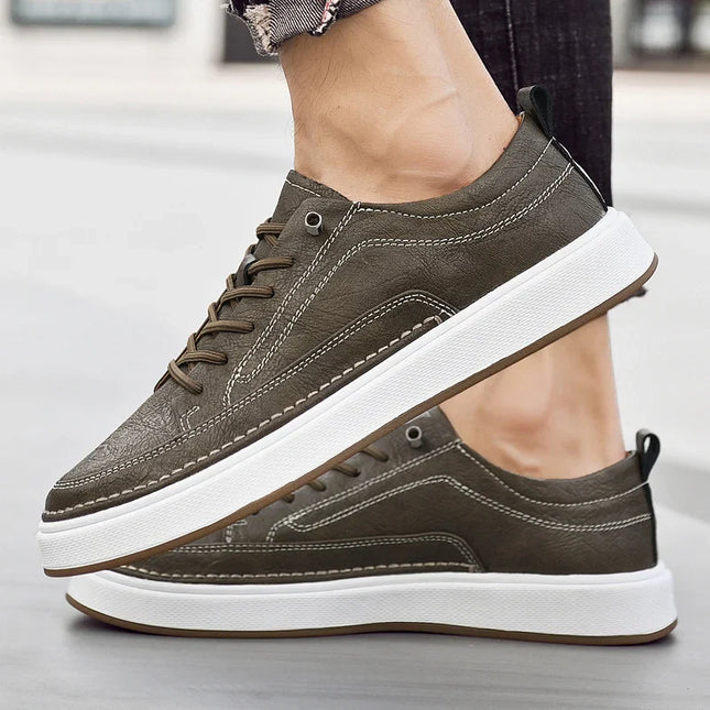 Men’s Contrast Sole Lace-Up Casual Sneakers