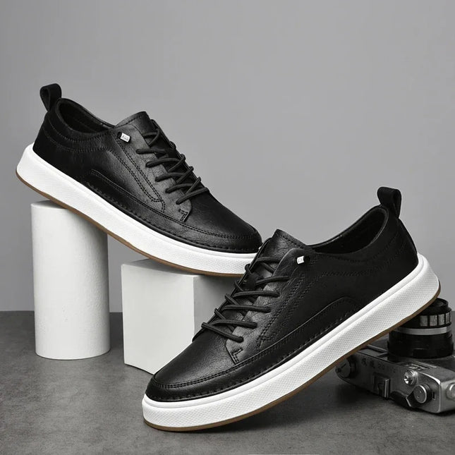 Men’s Contrast Sole Lace-Up Casual Sneakers