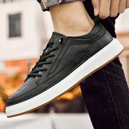 Men’s Contrast Sole Lace-Up Casual Sneakers
