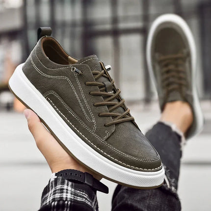 Men’s Contrast Sole Lace-Up Casual Sneakers