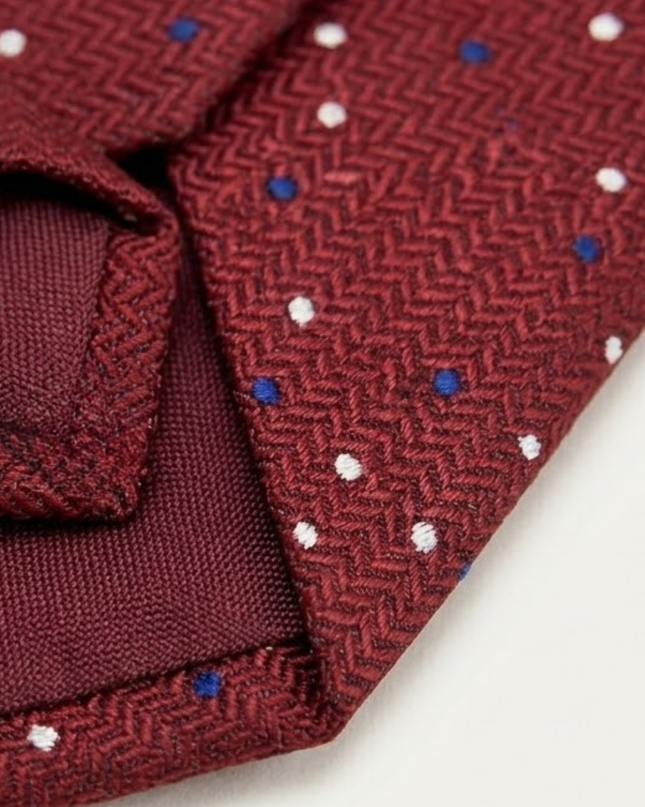 Men’s Dot Pattern Tie