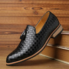 Black / 6