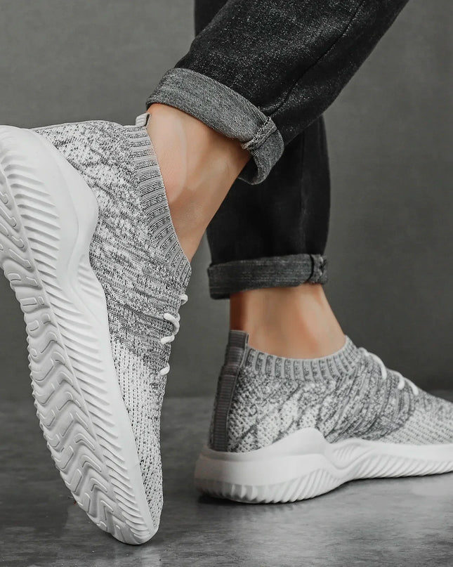 Men’s Knit Lace-Up Running Sneakers