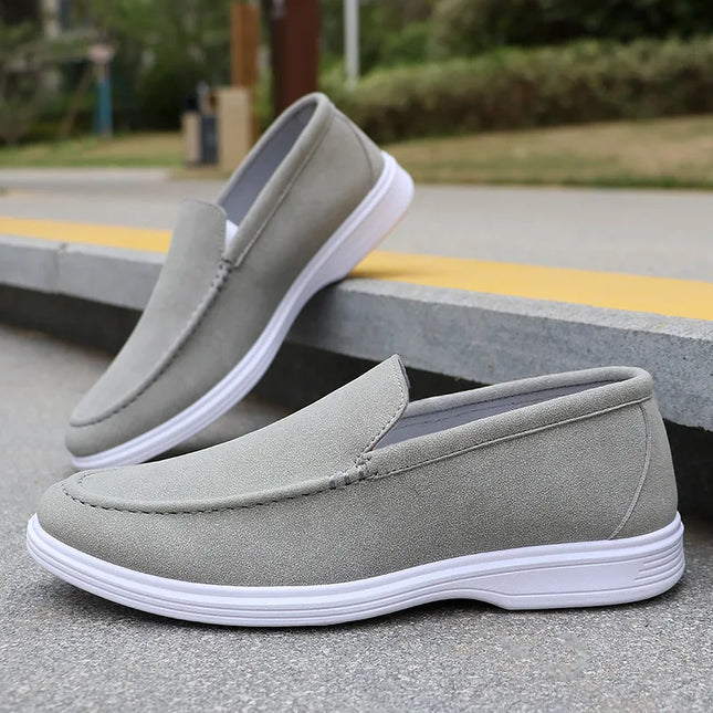 Men’s Loafers – Slip-On with Contrast Sole