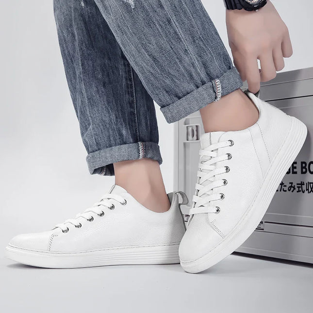 Men’s Low Top Sneakers – Contrast Sole