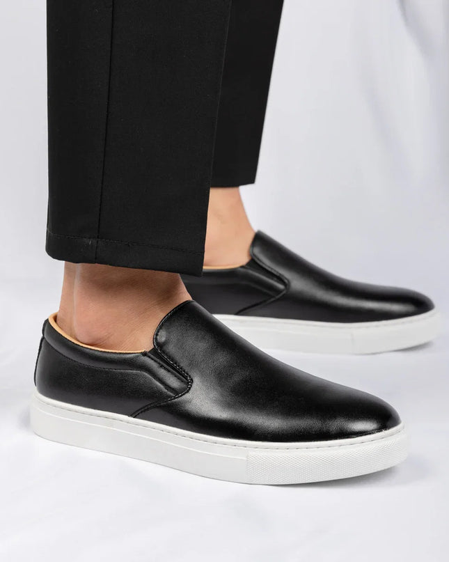 Men’s Metro Slip-On Court Sneakers
