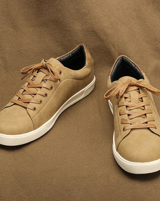 Men’s Minimal Lace-Up Casual Sneakers