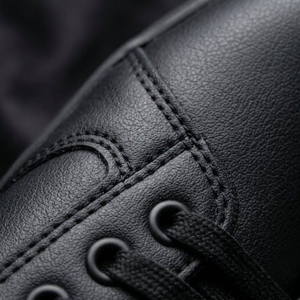 Men’s Minimal Low-Top Sneakers
