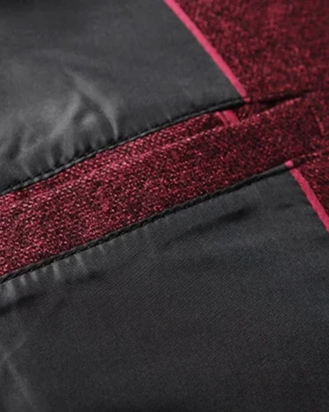 Men’s Refined Two-Button Notched Blazer