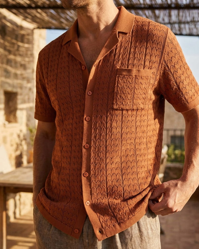 Men’s Short Sleeve Shirt – Button-Up with Pattern & Chest Pocket