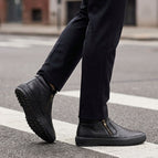 Black / 6