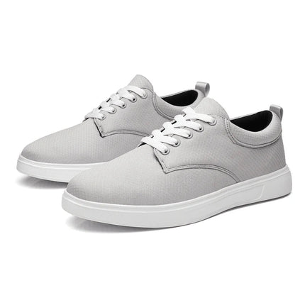 Men’s Textured Lace-Up Casual Sneakers