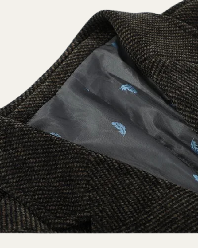 Men’s Textured Notch Lapel Two-Button Blazer