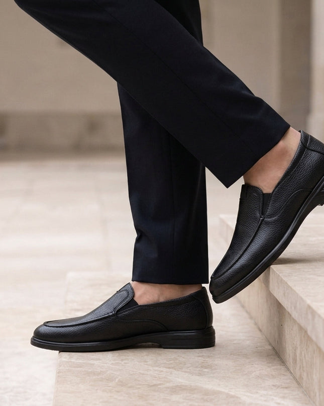 Men’s Textured Slip-On Casual Loafers