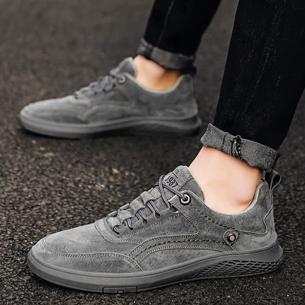 Men’s UrbanTrail Lace-Up Casual Sneakers