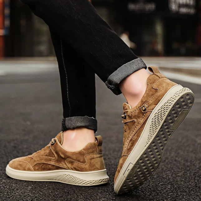 Men’s UrbanTrail Lace-Up Casual Sneakers