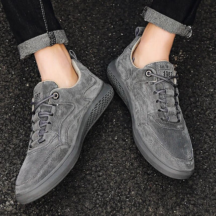Men’s UrbanTrail Lace-Up Casual Sneakers