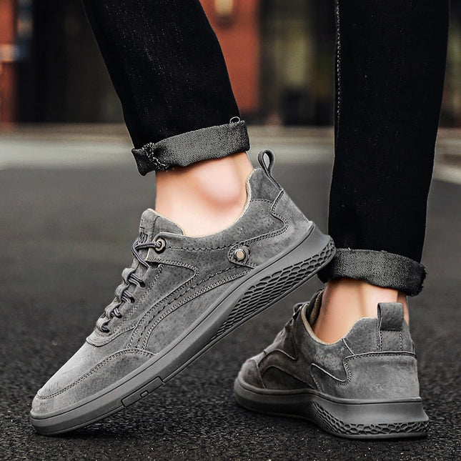 Men’s UrbanTrail Lace-Up Casual Sneakers