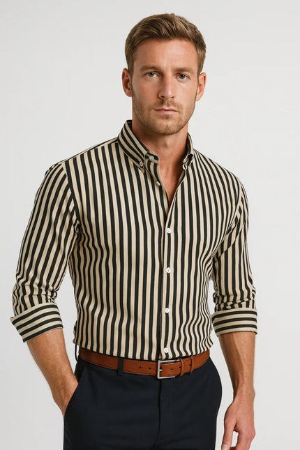 Men’s Vertical Stripe Button-Up Shirt
