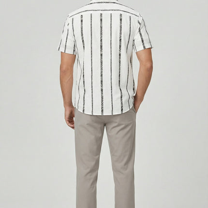 Men’s Vertical Stripe Short Sleeve Shirt