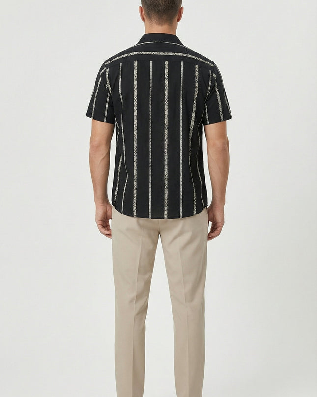 Men’s Vertical Stripe Short Sleeve Shirt