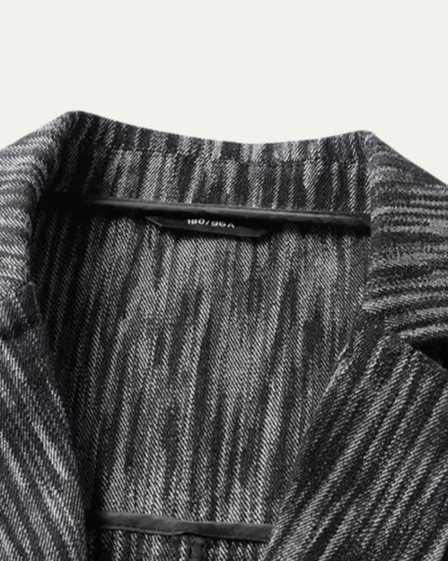 Men’s Vertical Texture Two-Button Blazer