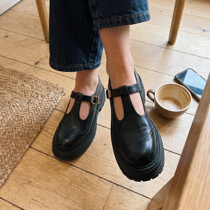 Veloura | All-Day Comfort Mary Jane Shoes for Women