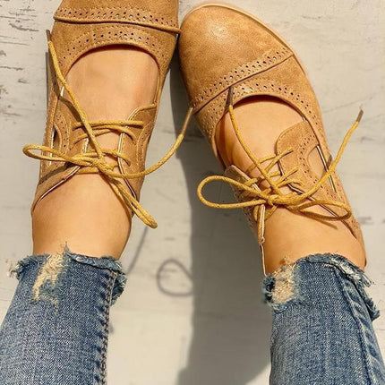 Women’s Cutout Lace-Up Block Heel Shoes