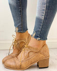 Beige / 4