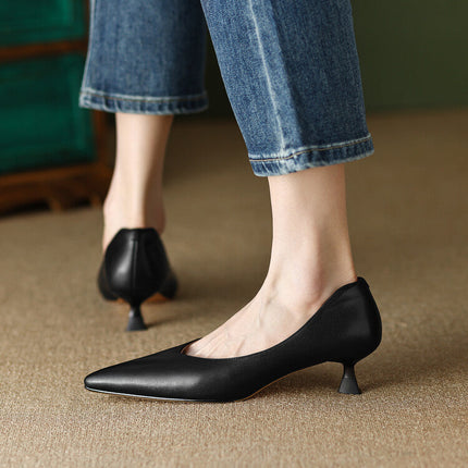 Women’s Pointed Toe Kitten Heel Pumps