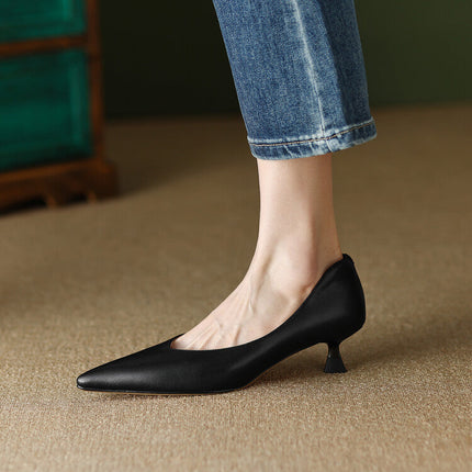 Women’s Pointed Toe Kitten Heel Pumps