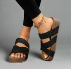 Black / 4