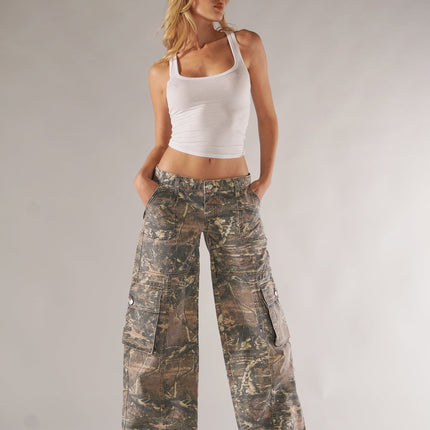 Women's Baggy Cargo Trousers – Relaxed Fit Camouflage Utility Style