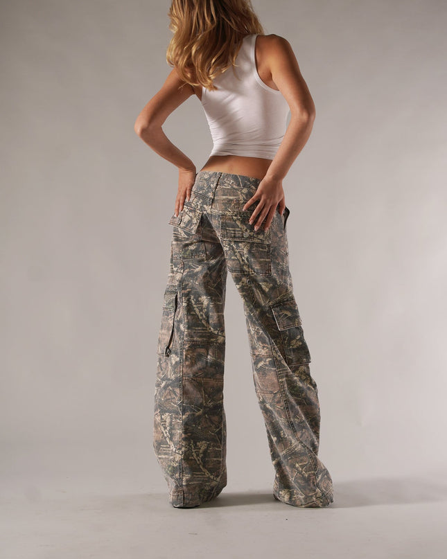 Women's Baggy Cargo Trousers – Relaxed Fit Camouflage Utility Style