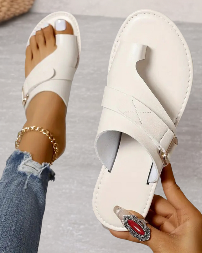 Women's Buckle Strap Slide Sandals Toe Loop Design