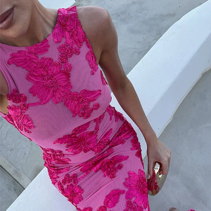 Women's Floral Maxi Wedding Guest Dress with Sleeveless Silhouette
